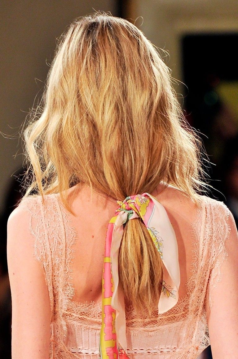 Hairstyle, Shoulder, Back, Style, Long hair, Blond, Neck, Brown hair, Peach, Hair coloring, 