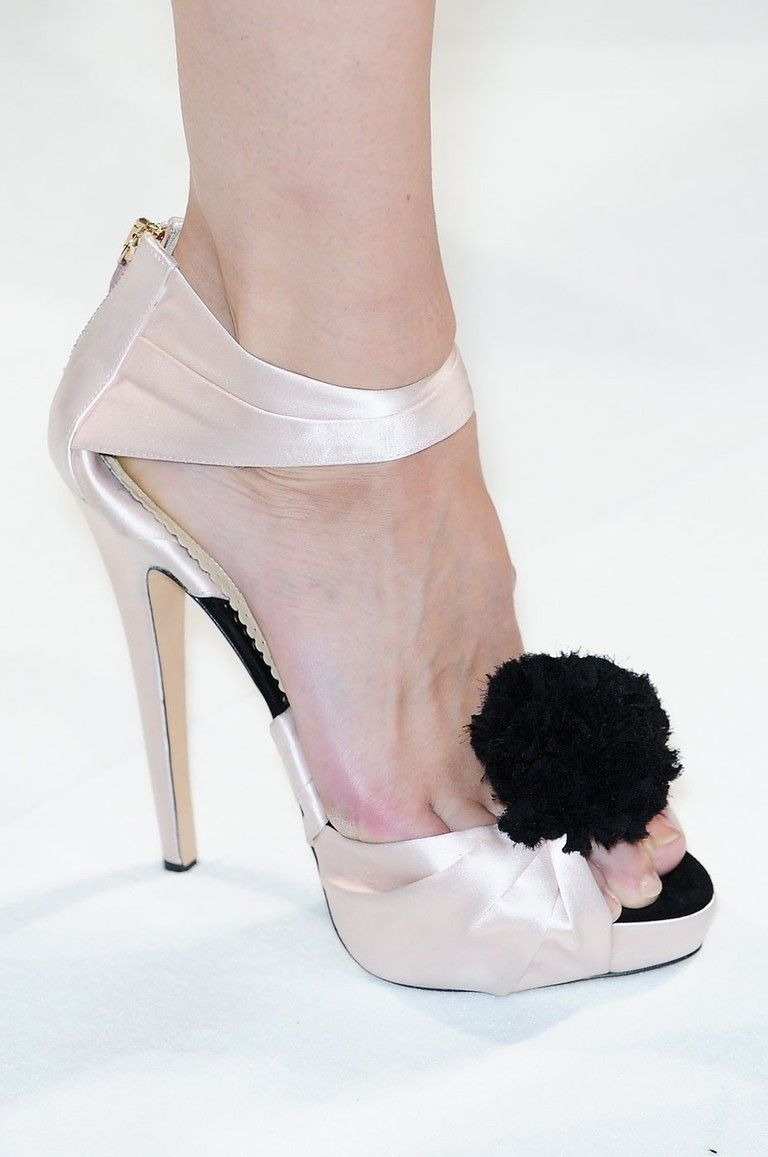 High heels, Joint, Sandal, Foot, Basic pump, Fashion, Bridal shoe, Dancing shoe, Beige, Ankle, 