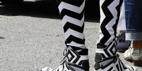 Street style: le sfilate Uomo di Milano raccontate in 15 fotografie di scarpe fashion