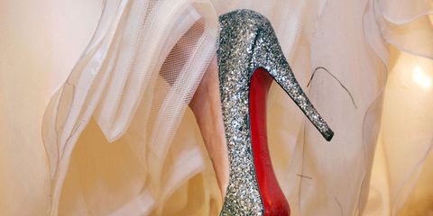 Carmine, High heels, Bridal shoe, Fashion design, Peach, Dancing shoe, Court shoe, Basic pump, Clothes hanger, Embellishment, 