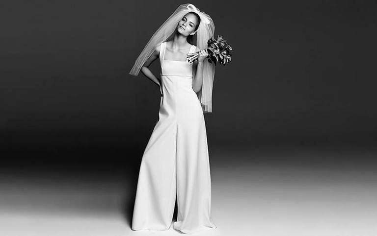 Clothing, Dress, Shoulder, Photograph, Style, Gown, Formal wear, Bridal clothing, One-piece garment, Petal, 