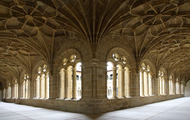 Architecture, Ceiling, Arcade, Art, Column, Arch, Beige, Classical architecture, Hall, Vault, 