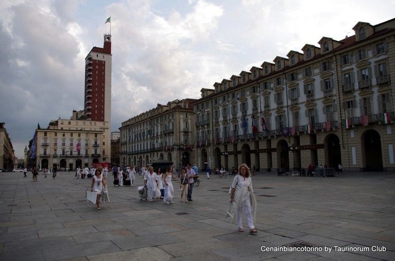 Sky, Architecture, City, Public space, Tourism, Landmark, Town, Facade, Town square, Tower, 