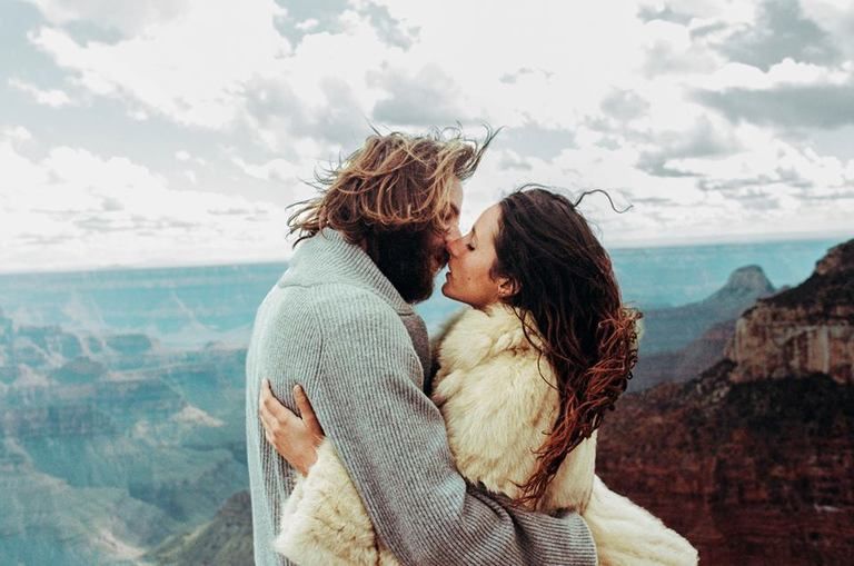 Photograph, Happy, People in nature, Romance, Interaction, Honeymoon, Love, Kiss, Flash photography, Gesture, 