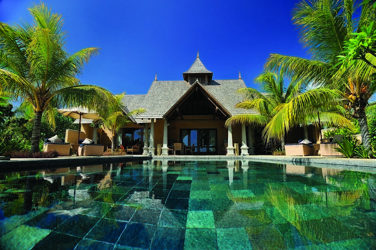 Arecales, Reflection, Resort, Swimming pool, Majorelle blue, Finial, Tile, Temple, Palm tree, Tropics, 