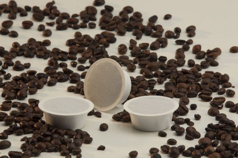 Brown, Ingredient, Serveware, Seed, Produce, Cocoa solids, Single-origin coffee, Java coffee, Chemical compound, Cup, 