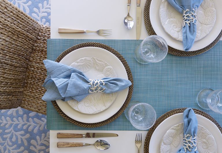 Blue, Serveware, Dishware, Tableware, Cutlery, Tablecloth, Napkin, Kitchen utensil, Plate, Linens, 