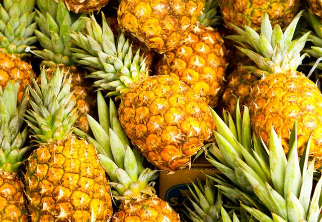 Vegan nutrition, Whole food, Food, Yellow, Natural foods, Fruit, Produce, Ananas, Local food, Pineapple, 