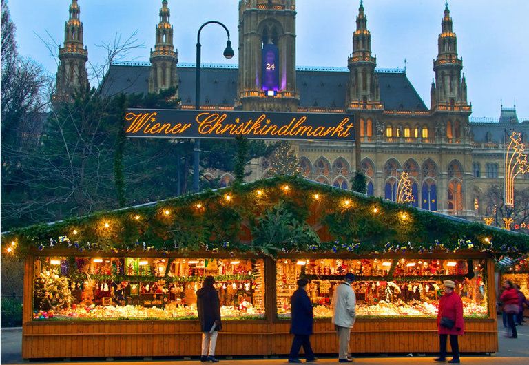Una bancarella del Mercatino di Natale a Vienna