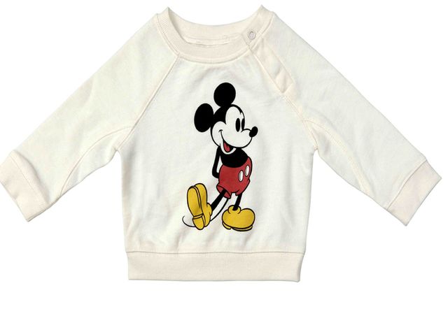 Product, Sleeve, Baby & toddler clothing, Active shirt, Sweatshirt, Long-sleeved t-shirt, Fictional character, 