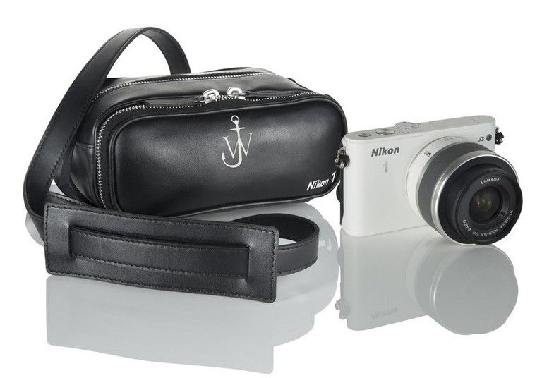 Product, Lens, Camera, Camera accessory, Cameras & optics, Digital camera, Camera lens, Film camera, Bag, Font, 