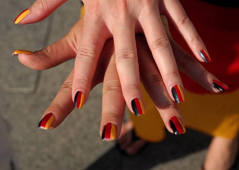 Decorazioni unghie: la nail art come forma d'arte dalle unghie decorate ...