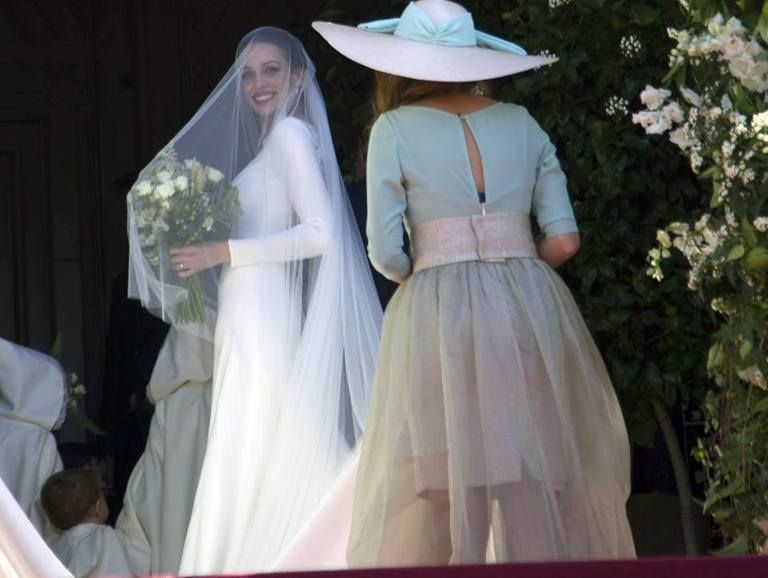Clothing, Hat, Photograph, Dress, White, Gown, Formal wear, Bridal veil, Bridal clothing, Veil, 