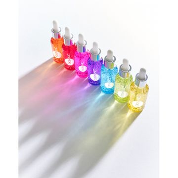 Colorfulness, Liquid, Glass, Magenta, Bottle, Violet, Bottle cap, Plastic bottle, Plastic, Solvent, 