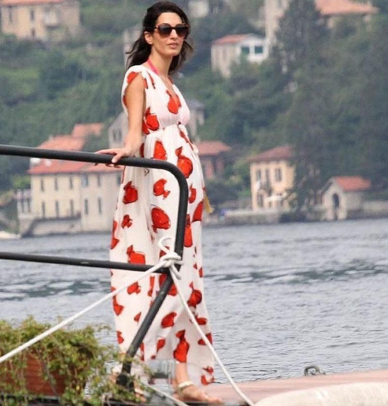 Sleeve, Dress, Sunglasses, Street fashion, Bag, Goggles, Day dress, Boats and boating--Equipment and supplies, Fashion model, Fashion design, 