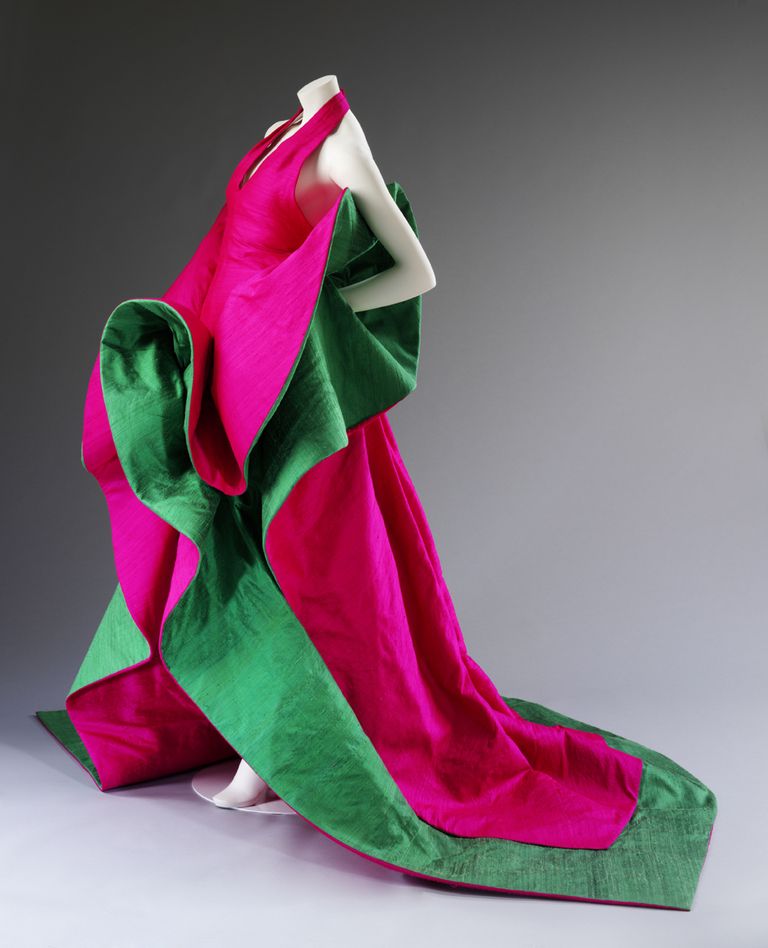 Green, Magenta, Pink, Costume accessory, Silk, Creative arts, Fashion design, Velvet, Paper product, Satin, 