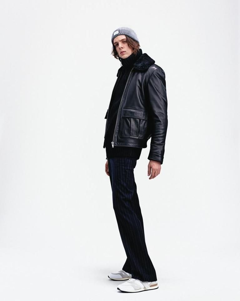 Sleeve, Trousers, Jacket, Shoulder, Textile, Denim, Standing, Outerwear, Collar, Style, 