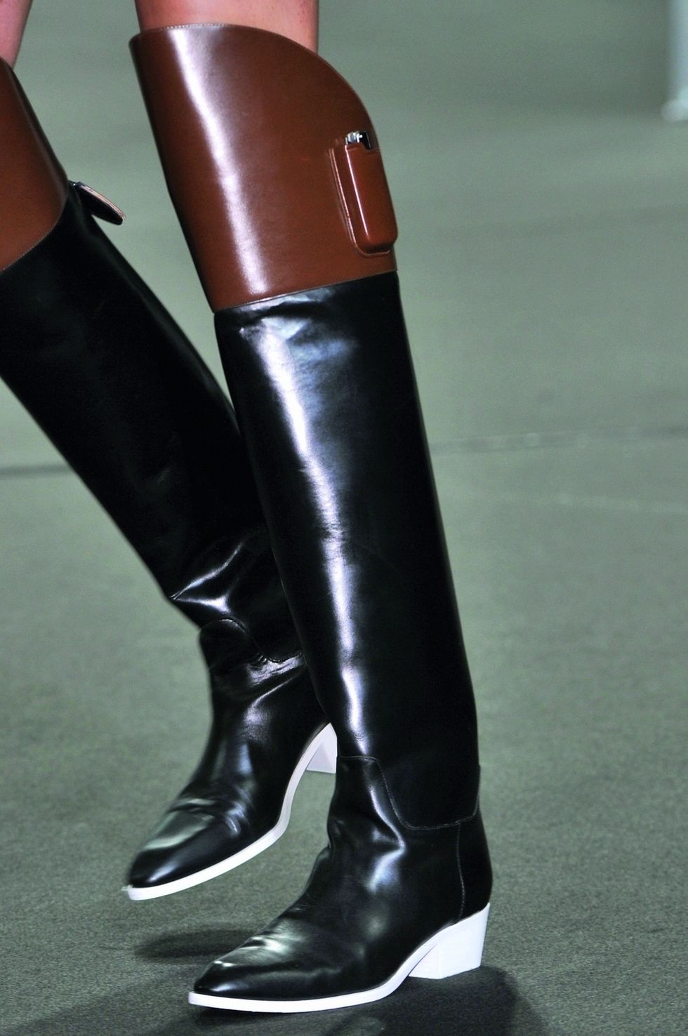 Brown, Riding boot, Leather, Fashion, Black, Boot, Liver, Tan, Bronze, Material property, 