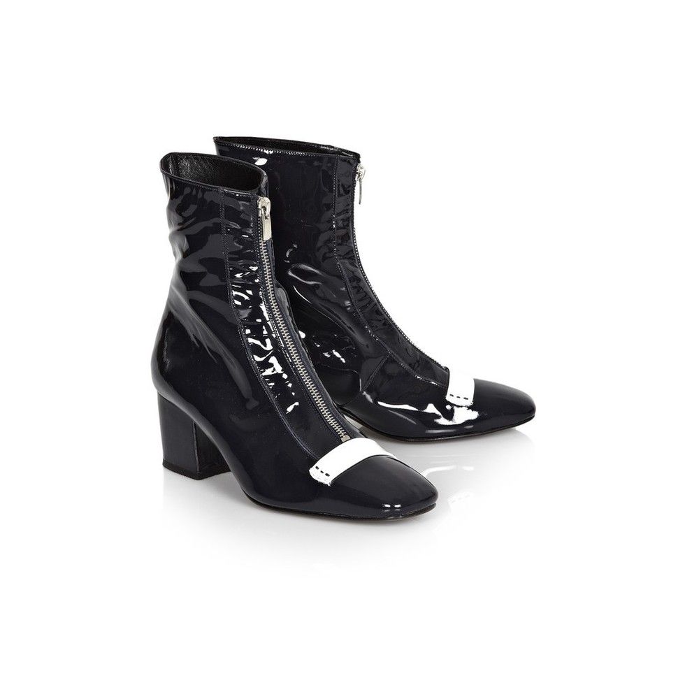Shoe, Product, Boot, White, Black, Leather, Synthetic rubber, Steel-toe boot, Fashion design, Silver, 