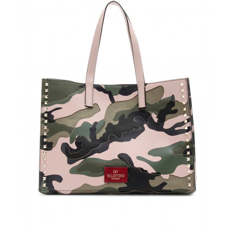 Brown, Bag, Style, Shoulder bag, Camouflage, Luggage and bags, Tote bag, Khaki, Beige, Military camouflage, 