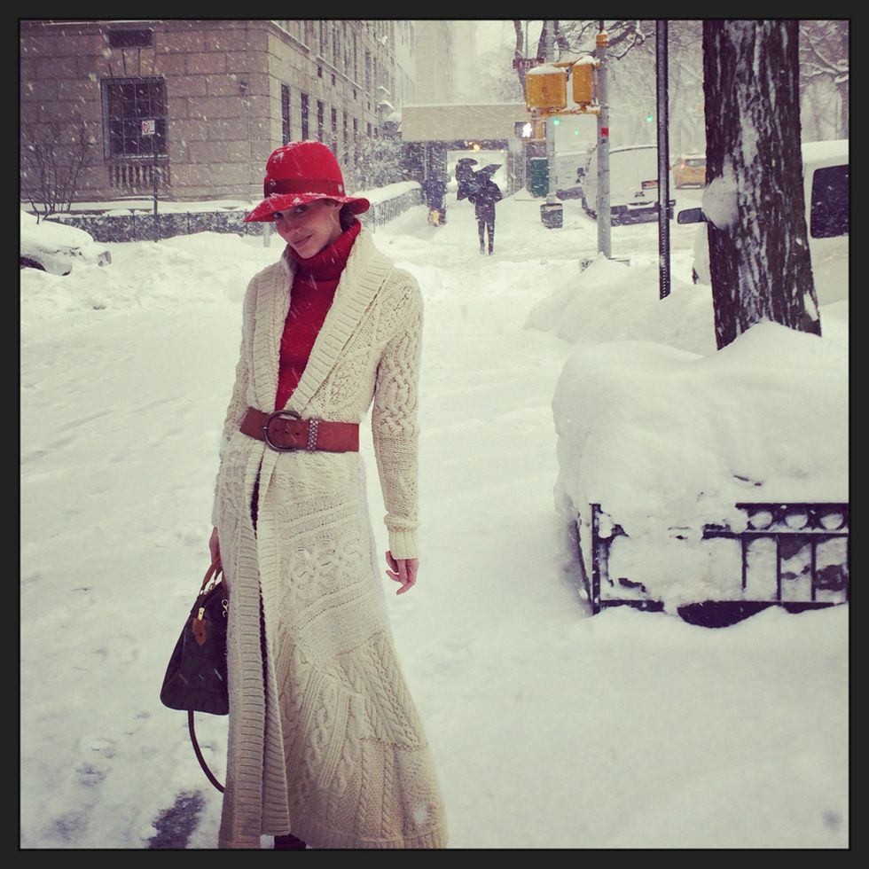 Winter, Hat, Photograph, Snow, Street fashion, Headgear, Vintage clothing, Freezing, Sun hat, Beige, 