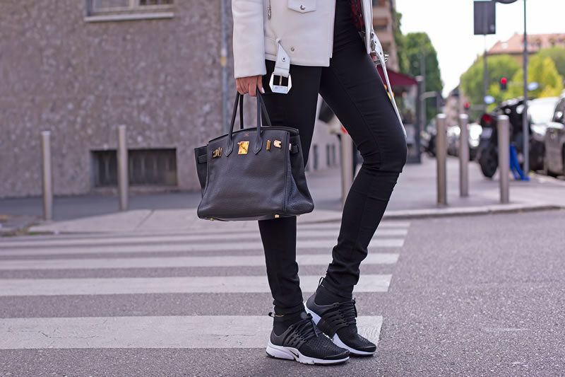 Clothing, Product, Trousers, Bag, Textile, Outerwear, White, Pattern, Style, Street fashion, 