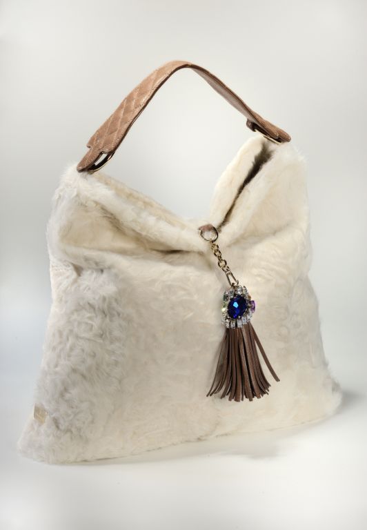 Brown, White, Fashion accessory, Style, Bag, Natural material, Fashion, Grey, Shoulder bag, Beige, 