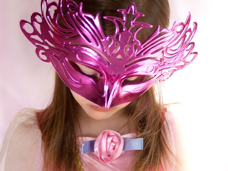 Skin, Magenta, Pink, Mask, Headgear, Purple, Feather, Violet, Costume accessory, Masque, 