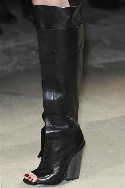 Brown, Boot, Leather, Fashion, Riding boot, Tan, Knee-high boot, High heels, Foot, Fashion design, 