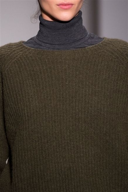 Clothing, Sleeve, Shoulder, Textile, Joint, Wool, Sweater, Woolen, Fashion, Neck, 