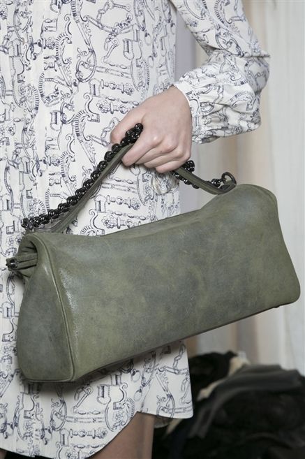 Pattern, Fashion, Bag, Shoulder bag, Silver, Pattern, Kitchen utensil, Bracelet, 