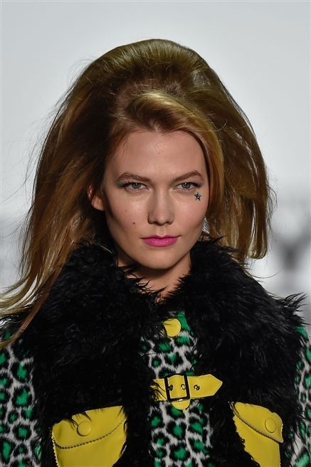 Hairstyle, Eyebrow, Eyelash, Fashion, Fashion model, Costume, Fur, Eye shadow, Long hair, Makeover, 