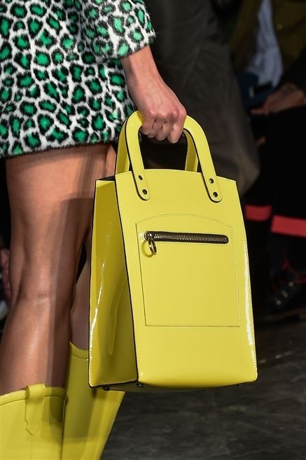 Yellow, Bag, Fashion, Luggage and bags, Street fashion, Shoulder bag, Cleanliness, Foot, Strap, Ankle, 