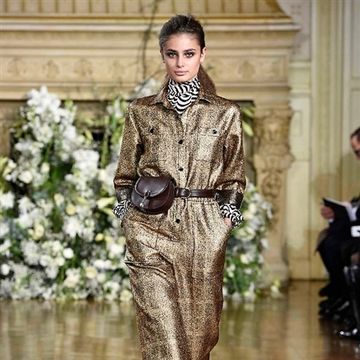 Fashion show, Outerwear, Runway, Style, Fashion model, Fashion, Natural material, Fur, Beige, Liver, 