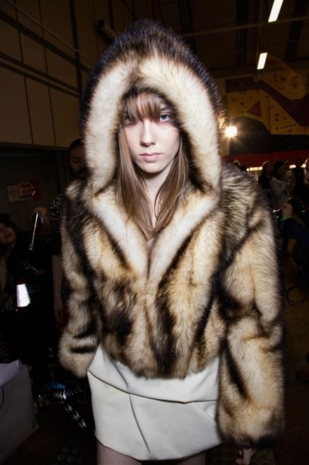 Fur clothing, Winter, Textile, Style, Natural material, Street fashion, Animal product, Fashion, Fashion model, Jacket, 
