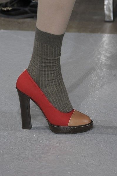 Joint, Human leg, Fashion, Grey, Tan, High heels, Close-up, Fashion design, Ankle, Foot, 
