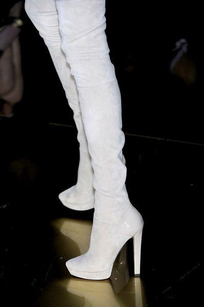 Human leg, Shoe, Joint, White, Style, Fashion, Black, High heels, Foot, Fashion design, 