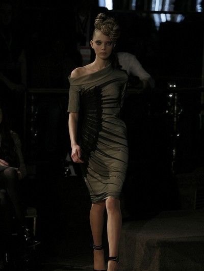 Dress, Shoulder, Human leg, One-piece garment, High heels, Style, Cocktail dress, Waist, Fashion model, Day dress, 