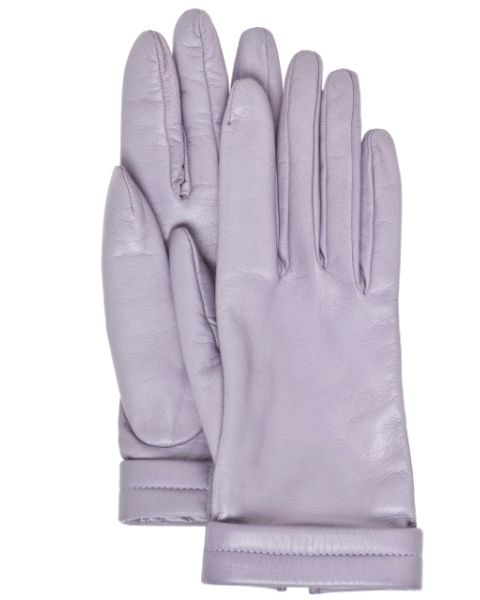 Finger, Skin, Safety glove, Personal protective equipment, White, Glove, Sports gear, Thumb, Gesture, Nail, 