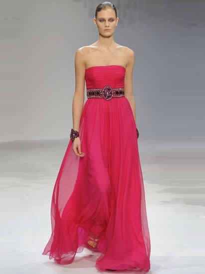 Clothing, Hairstyle, Dress, Strapless dress, Shoulder, Textile, Joint, Red, Standing, One-piece garment, 