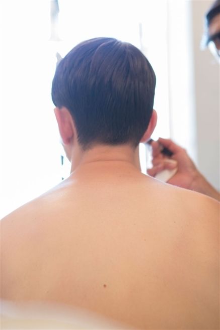 Ear, Hairstyle, Skin, Shoulder, Joint, Back, Style, Neck, Muscle, Tan, 
