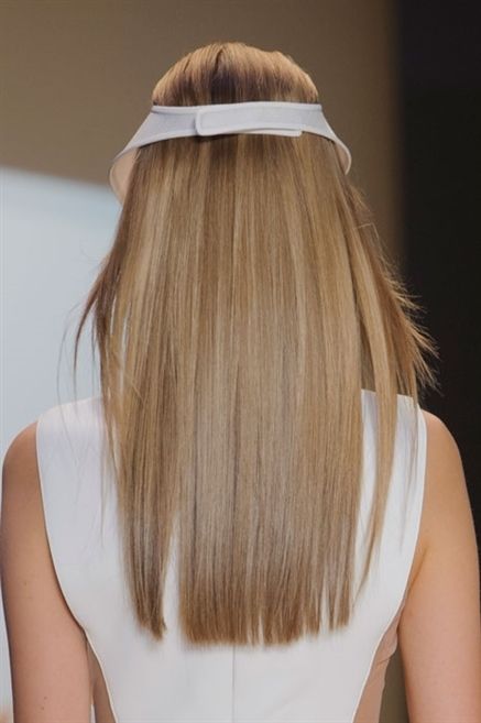 Brown, Hairstyle, Shoulder, Style, Hair accessory, Long hair, Back, Blond, Brown hair, Hair coloring, 