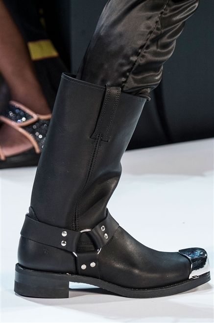 Footwear, Brown, Boot, Leather, Fashion, Tan, Riding boot, Knee-high boot, Fashion design, Motorcycle boot, 