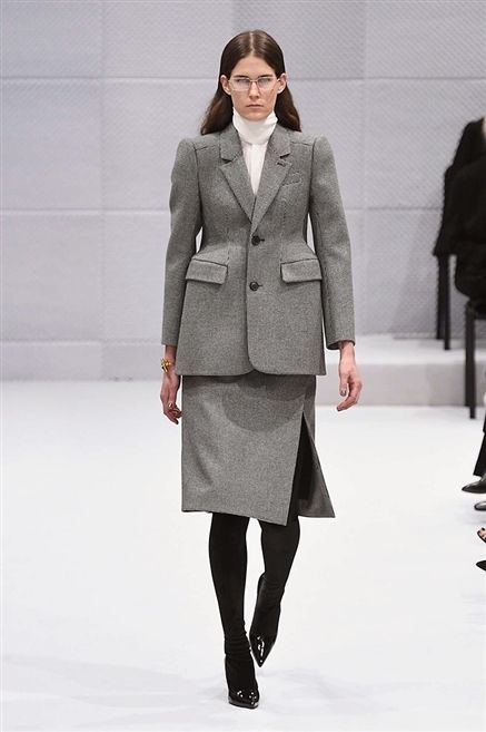 Clothing, Sleeve, Collar, Shoulder, Winter, Joint, Outerwear, Coat, Fashion show, Style, 