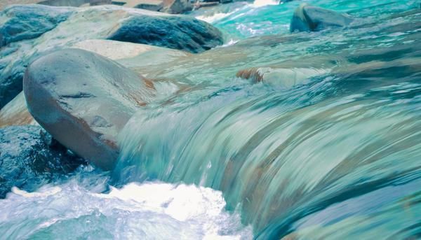 Fluid, Liquid, Water resources, Aqua, Wave, Turquoise, Teal, Colorfulness, Watercourse, Geological phenomenon, 