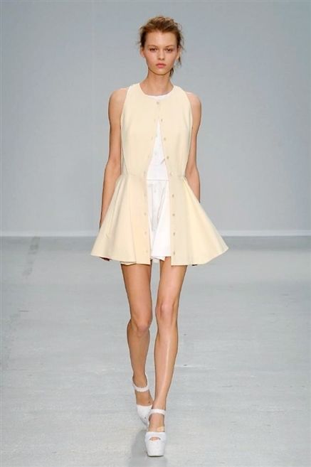 Clothing, Hairstyle, Fashion show, Shoulder, Human leg, Joint, White, Standing, Dress, One-piece garment, 