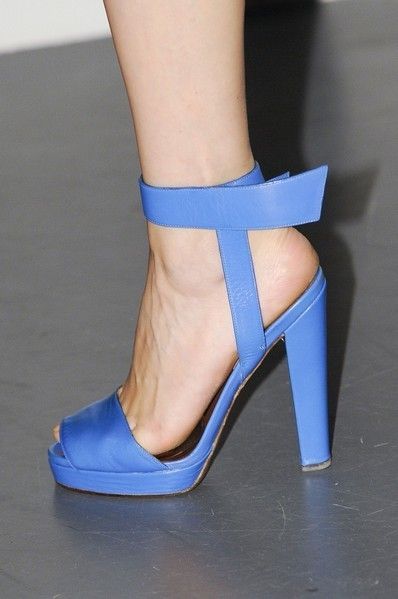 Footwear, Blue, High heels, Joint, Human leg, Electric blue, Basic pump, Sandal, Fashion, Majorelle blue, 