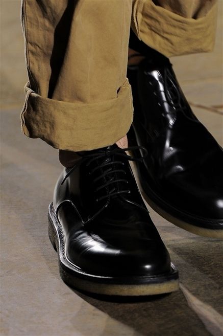 Footwear, Brown, Leather, Fashion, Tan, Black, Boot, Khaki, Beige, Material property, 