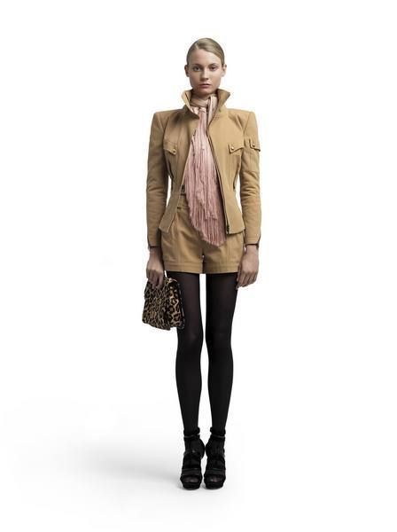 Brown, Collar, Sleeve, Coat, Shoulder, Textile, Standing, Joint, Outerwear, Style, 