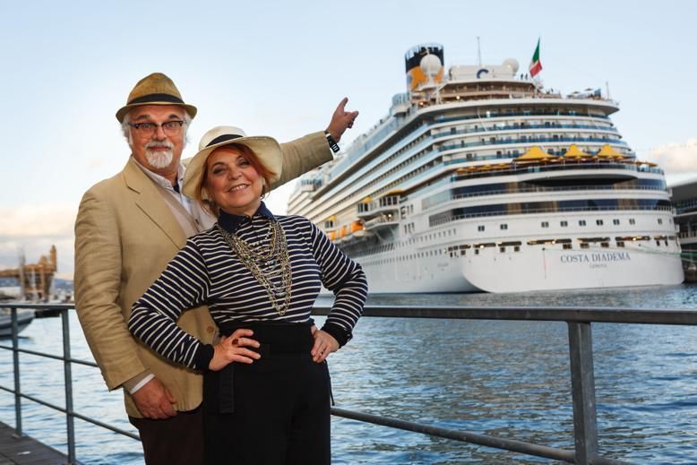 Hat, Cruise ship, Tourism, Passenger ship, Waterway, Sun hat, Naval architecture, Watercraft, Vacation, Travel, 